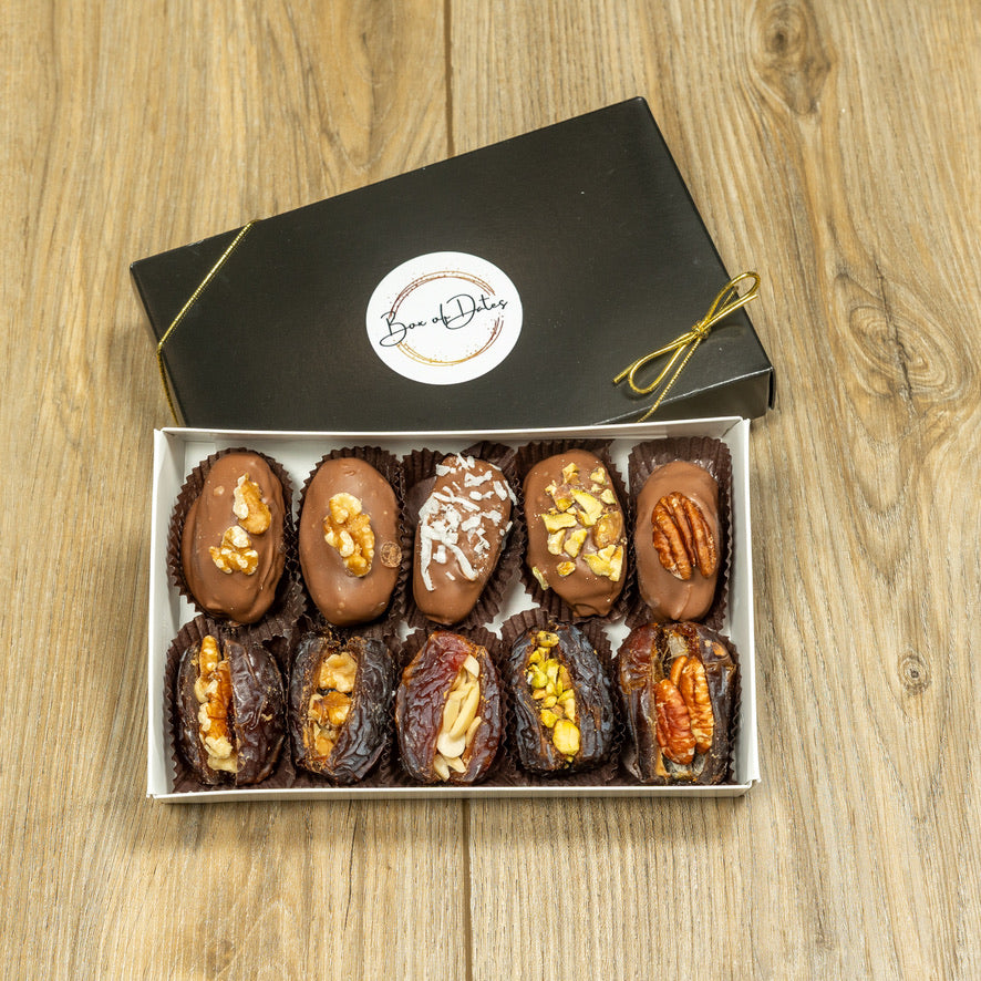 Chocolate & Classic Medjool Dates Assortment
